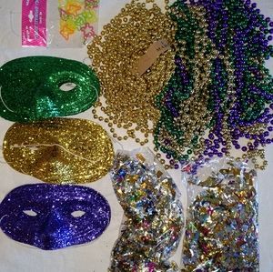 Mardi Gras is FEB 16 party decor for 12 guests